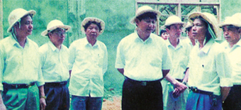   1996年6月時(shí)任福建省委副書(shū)記習(xí)近平...